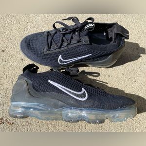 WOMEN'S NIKE AIR VAPORMAX 2021 FLYKNIT RUNNING SHOES